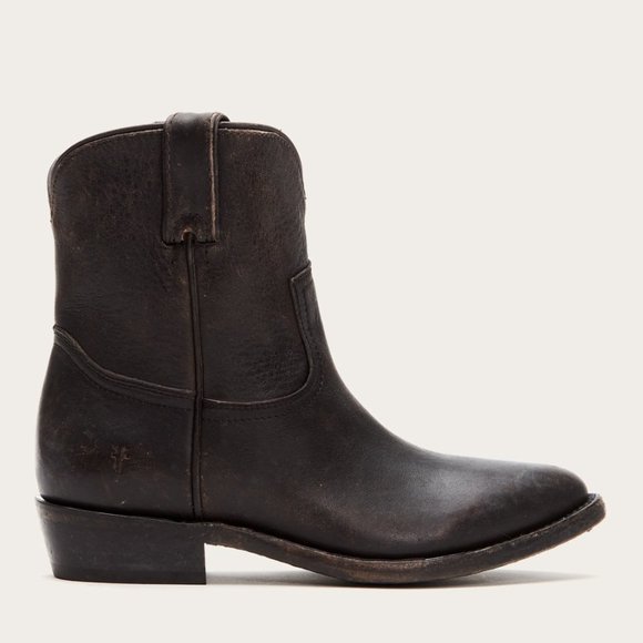 Frye Shoes - Frye Billy Short Black Leather Southern/Western Pull On Cowboy Cute Ankle Boots